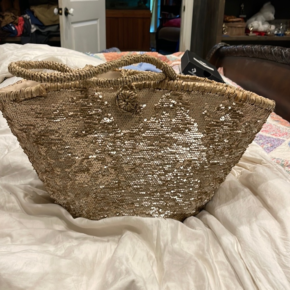 Large wicker/sequence beach bag / tote